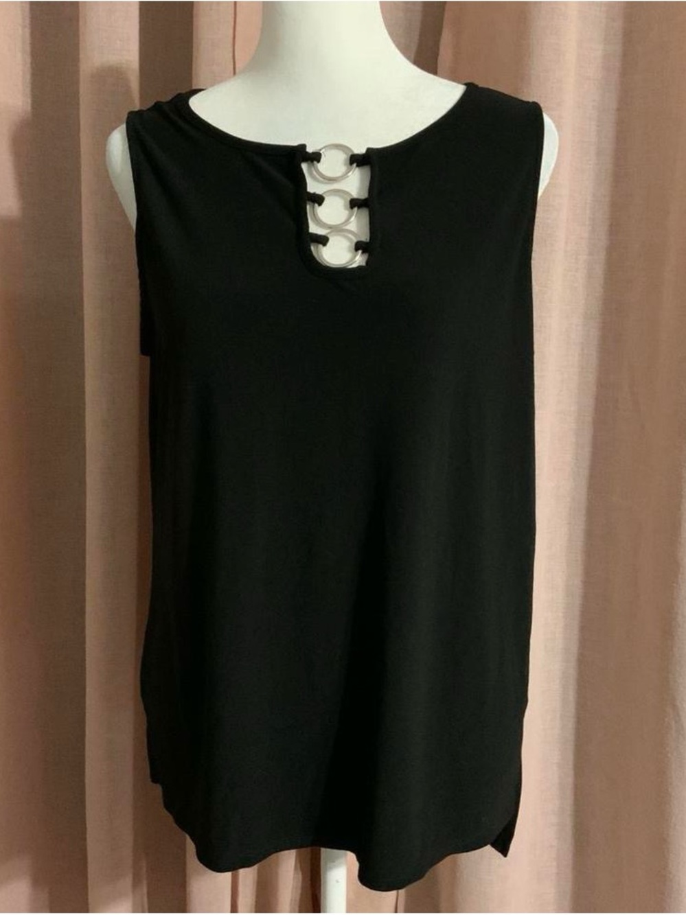 Black Sleeveless Ring Top